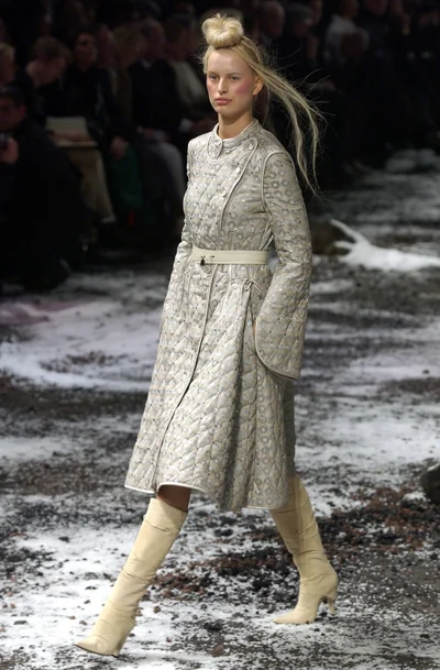 Look 10